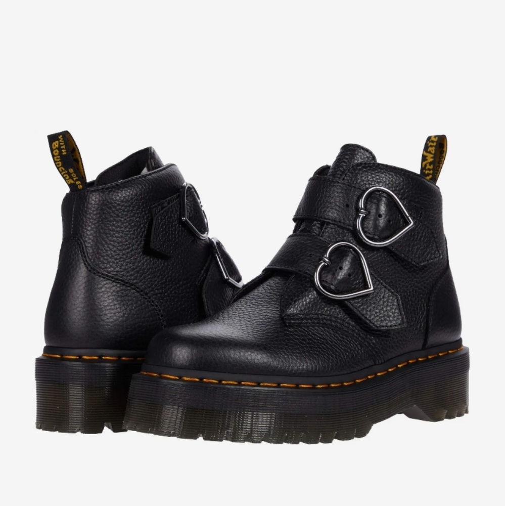 New Dr MARTENS DEVON HEART LEATHERS PLATFORM BLACK BOOTS